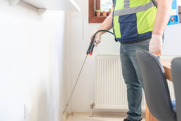 Best Mosquito Control Services  in Gloversville, NY